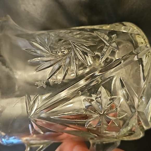 Vintage glass creamers - Picture 4 of 8